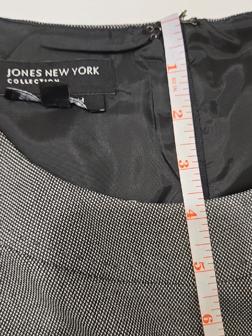 Jones New York Gray Blazer Professional Business Attire - Picture 13 of 16